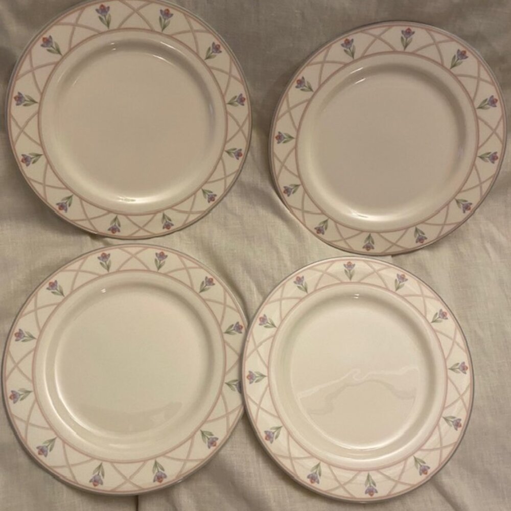 Set of (4) Lindsay by Gorham Town & Country Salad Plates